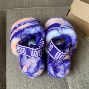 Girls uggs slides size 5